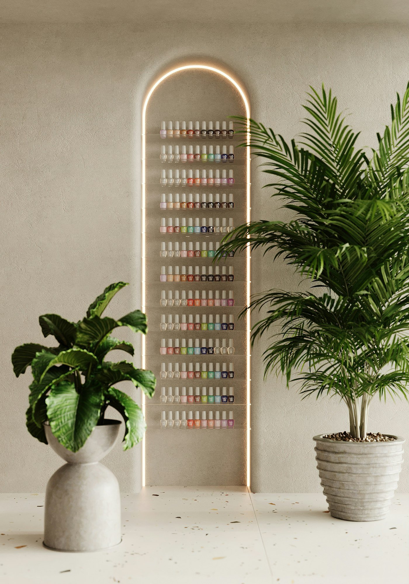 Présentoir de vernis entre deux plantes (photo provisoire)